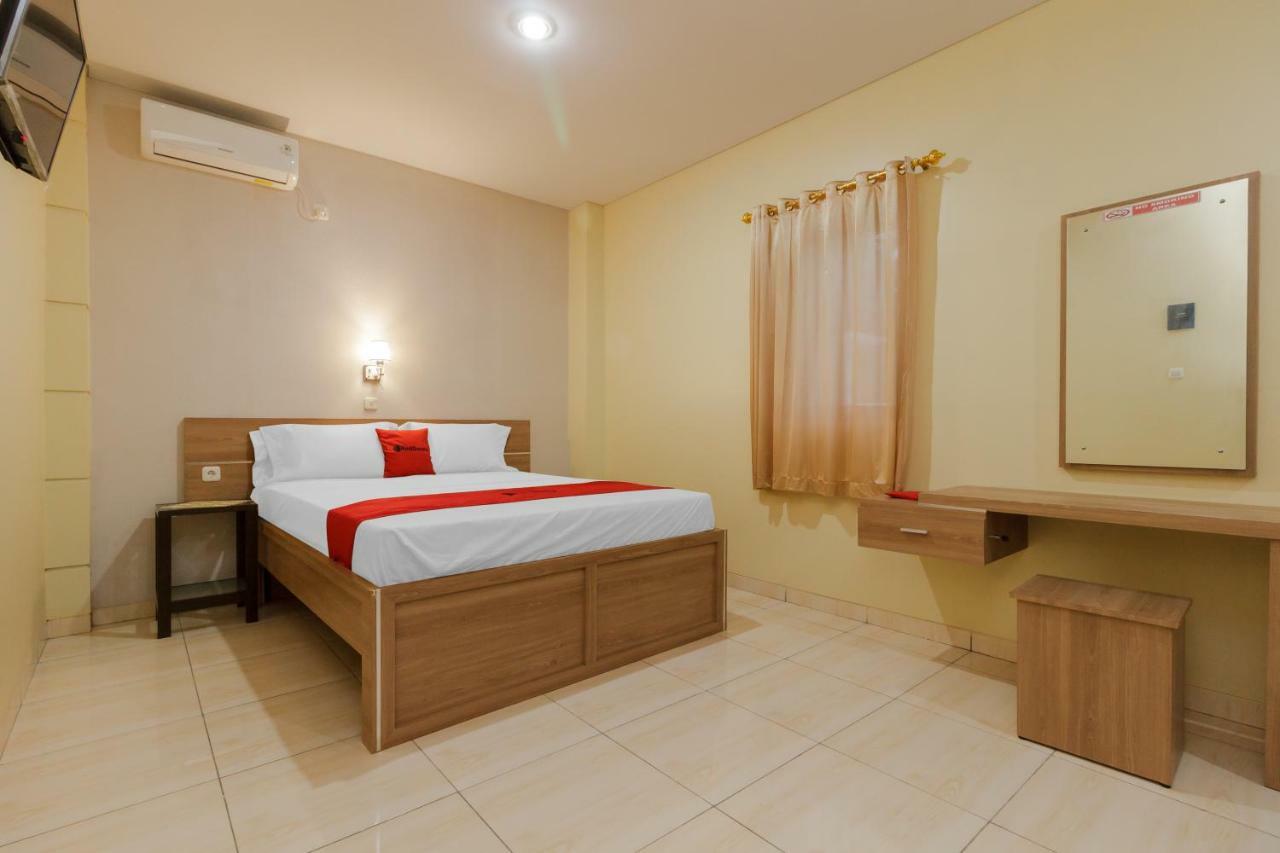 Reddoorz Plus Near Pantai Malalayang Manado Hotell Eksteriør bilde